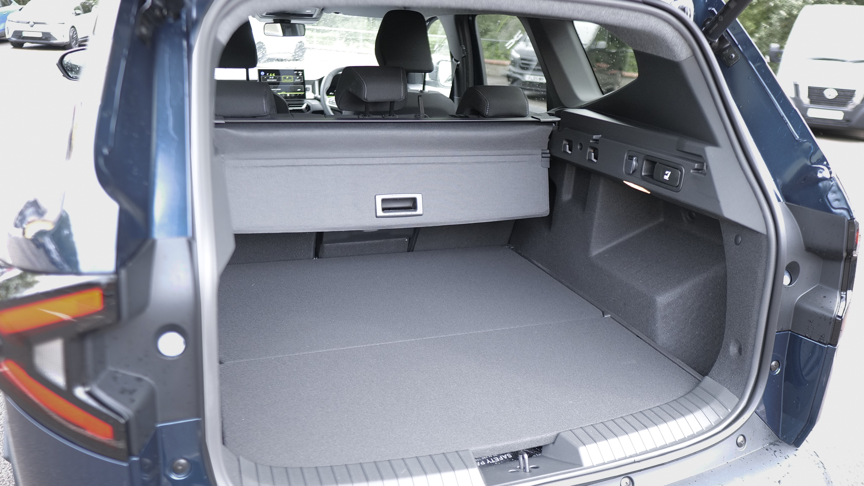 DACIA BIGSTER ESTATE 1.8 Hybrid 155 Expression 5dr Auto